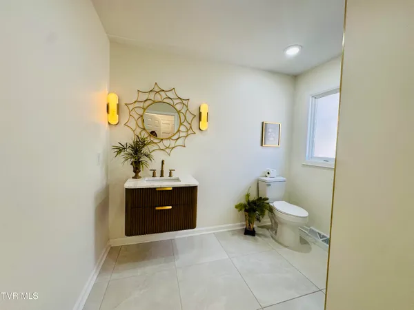 $499,000 | 2 Rovan Court, Johnson City, TN 37601