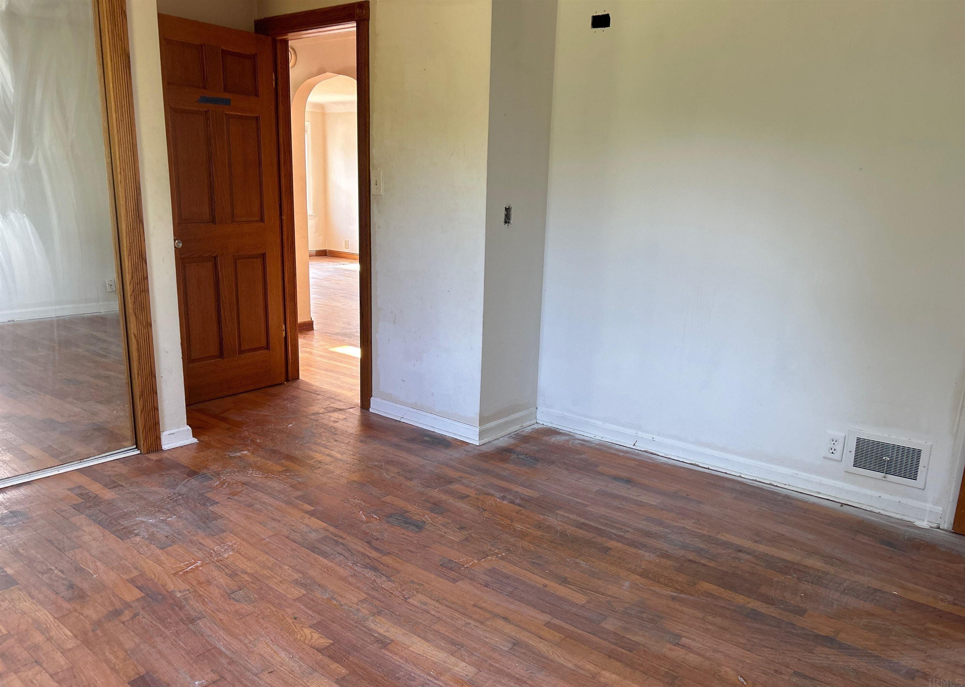 525 Stratton Road Fort Wayne, IN 46825 - Photo 8 of 18 Gallery Image 8