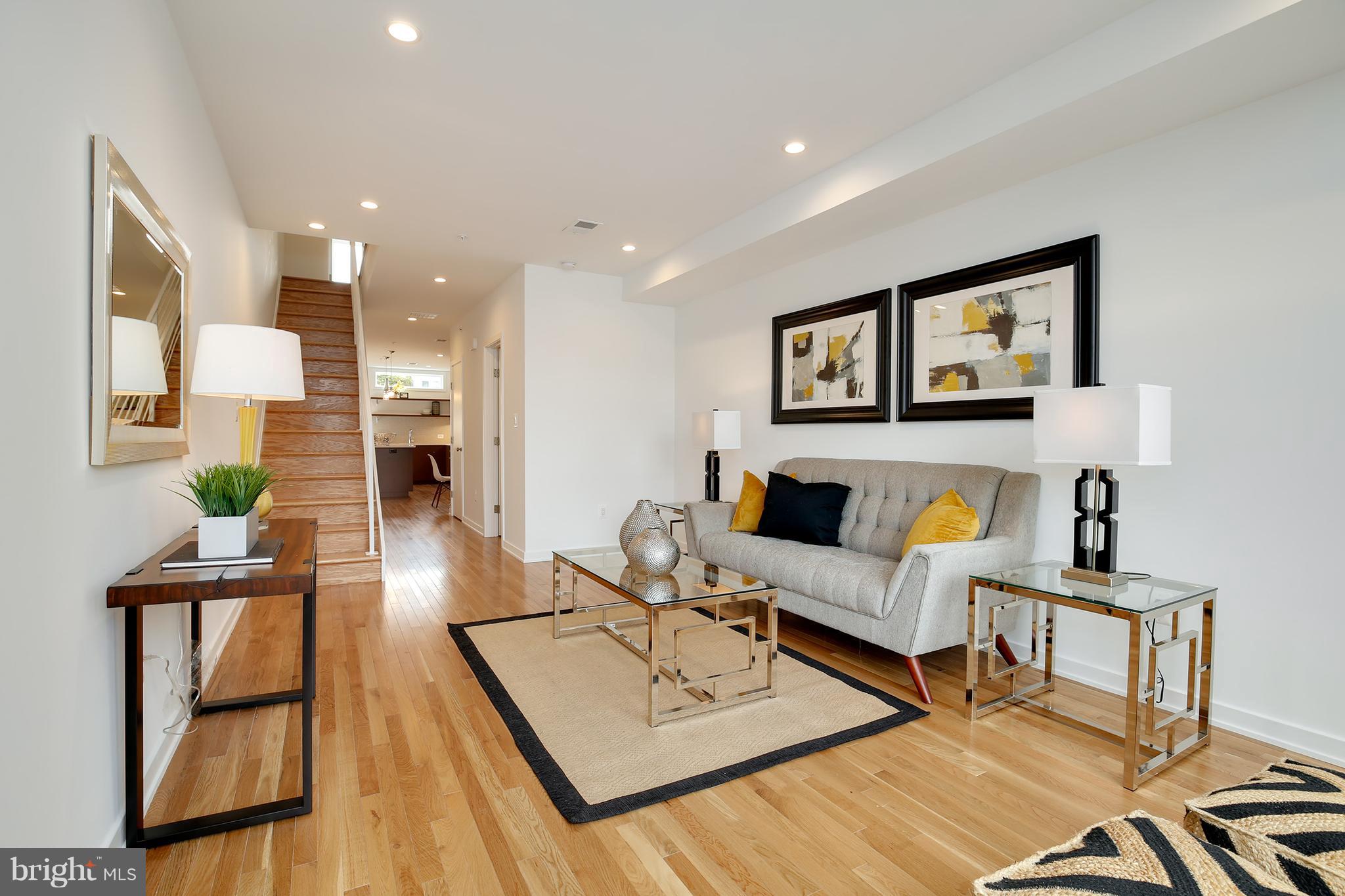 714 Madison Street Northwest, Unit A Washington, DC 20011 - Photo 3 of 32