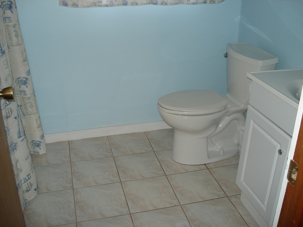 165 Gardner Road Hubbardston, MA 01452 - Photo 11 of 27 Gallery Image 11