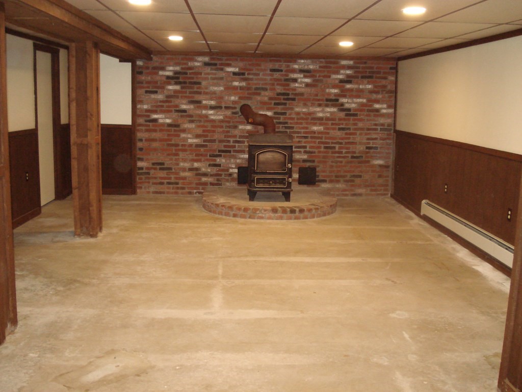 165 Gardner Road Hubbardston, MA 01452 - Photo 13 of 27 Gallery Image 13