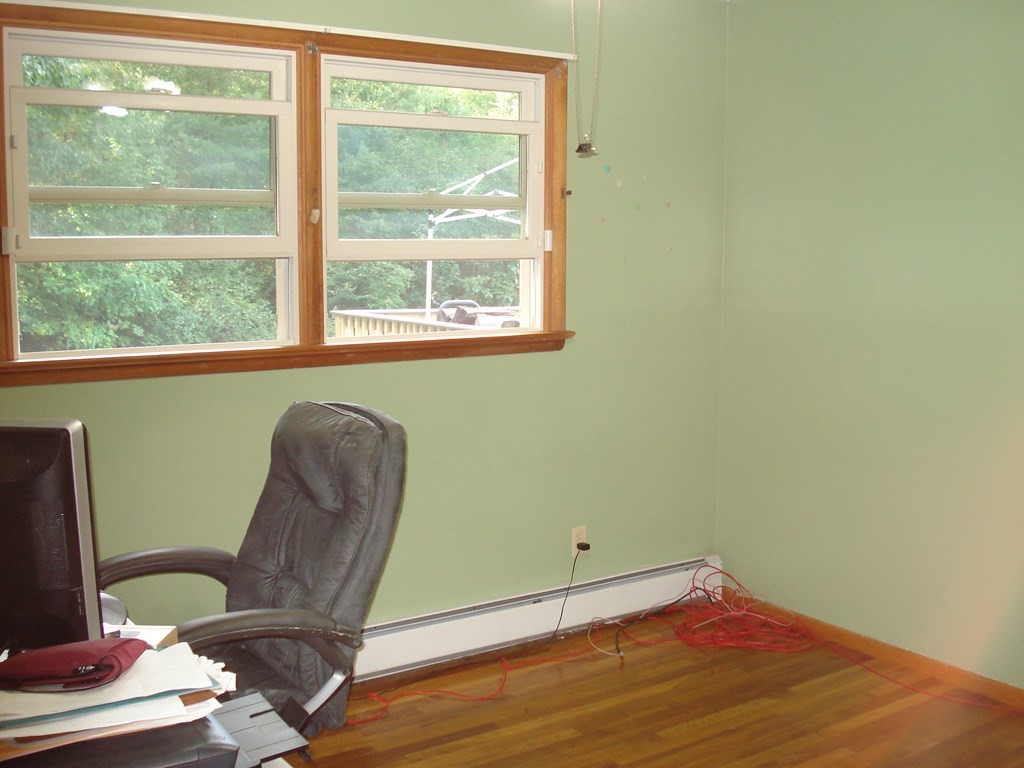 165 Gardner Road Hubbardston, MA 01452 - Photo 8 of 27 Gallery Image 8