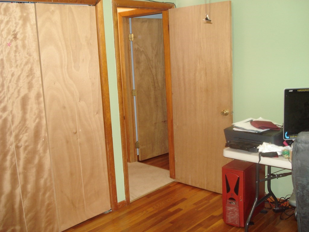 165 Gardner Road Hubbardston, MA 01452 - Photo 9 of 27 Gallery Image 9