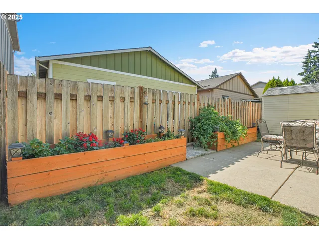 $445,000 | 2768 29th Avenue, Forest Grove, OR 97116