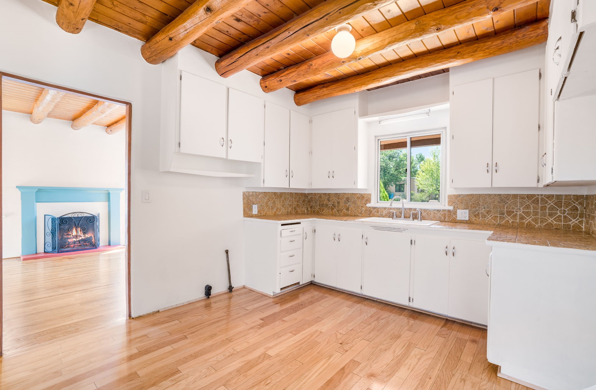 1823 Otowi Road Santa Fe, NM 87505 - Photo 22 of 41 Gallery Image 22