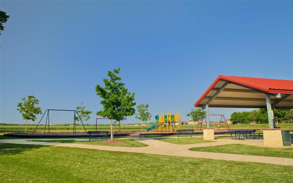 1061 Violet Lane Kyle, TX 78640 - Photo 31 of 34 Community pavilion