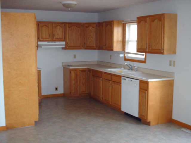 7095 Justus Road Southwest Stoutsville, OH 43154 - Photo 7 of 9