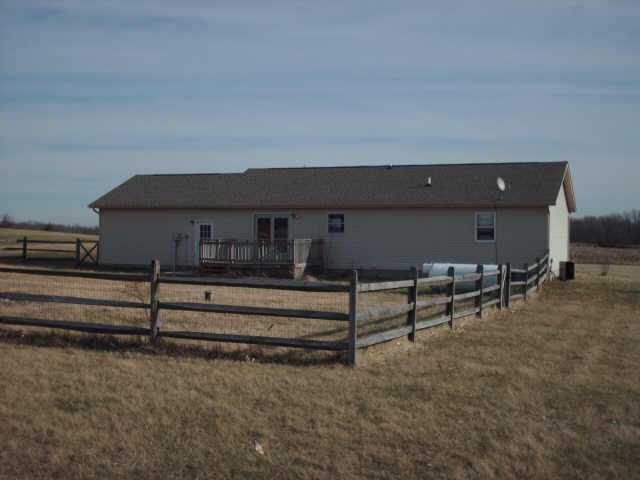 7095 Justus Road Southwest Stoutsville, OH 43154 - Photo 9 of 9