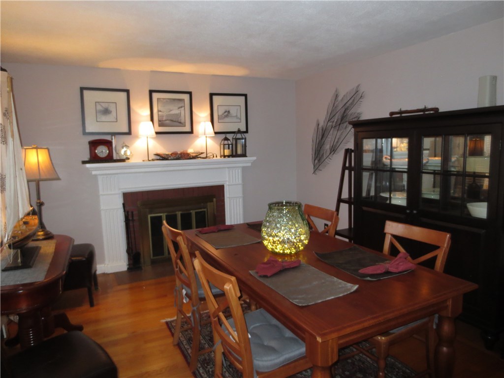 2 Tyler Point Road Barrington, RI 02806 - Photo 3 of 26