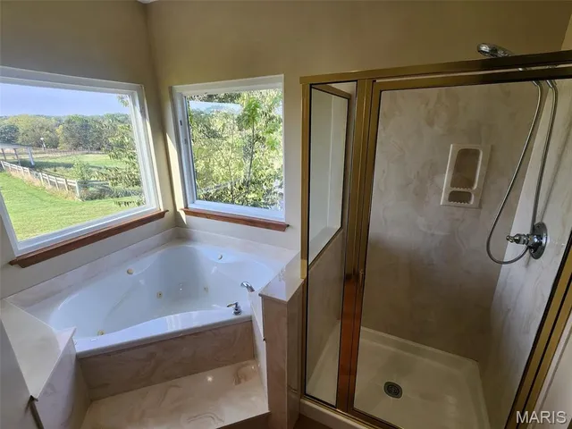 $649,900 | 51 Fox Hollow Lane, Eolia, MO 63344