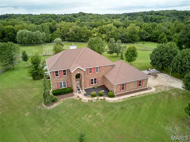 $649,900 | 51 Fox Hollow Lane, Eolia, MO 63344