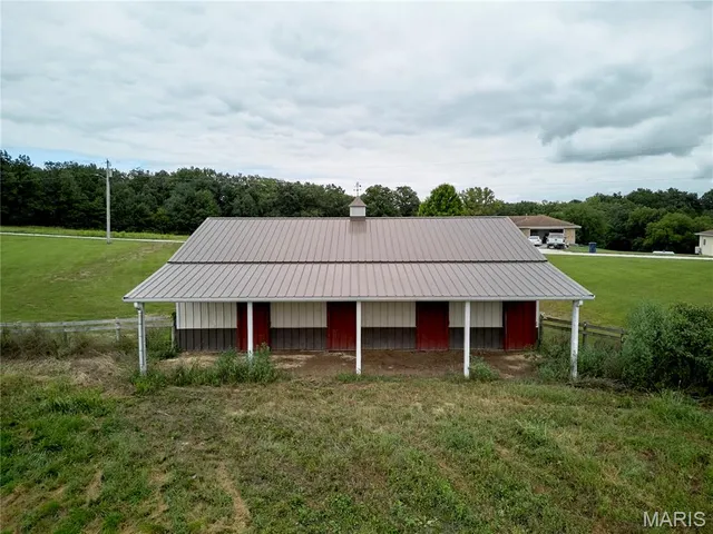 $649,900 | 51 Fox Hollow Lane, Eolia, MO 63344