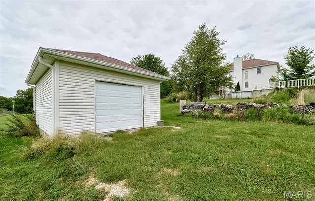 $649,900 | 51 Fox Hollow Lane, Eolia, MO 63344