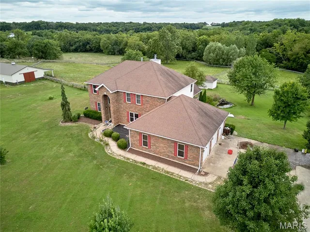 $649,900 | 51 Fox Hollow Lane, Eolia, MO 63344