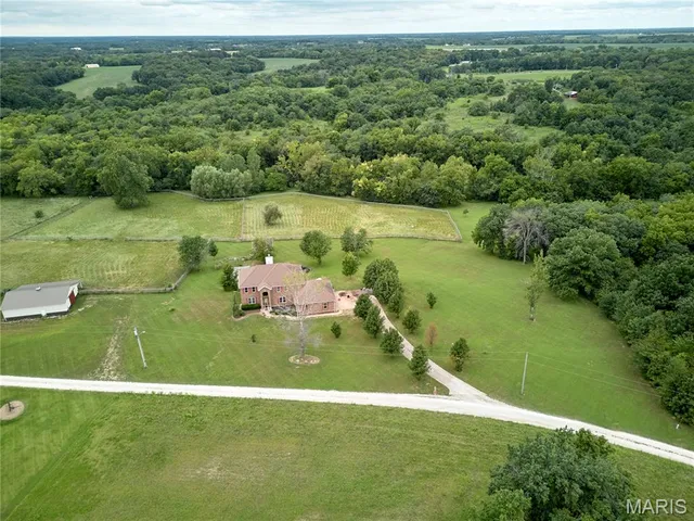 $649,900 | 51 Fox Hollow Lane, Eolia, MO 63344