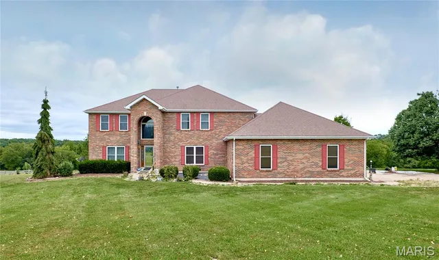 $649,900 | 51 Fox Hollow Lane, Eolia, MO 63344