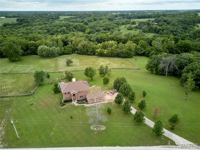$649,900 | 51 Fox Hollow Lane, Eolia, MO 63344