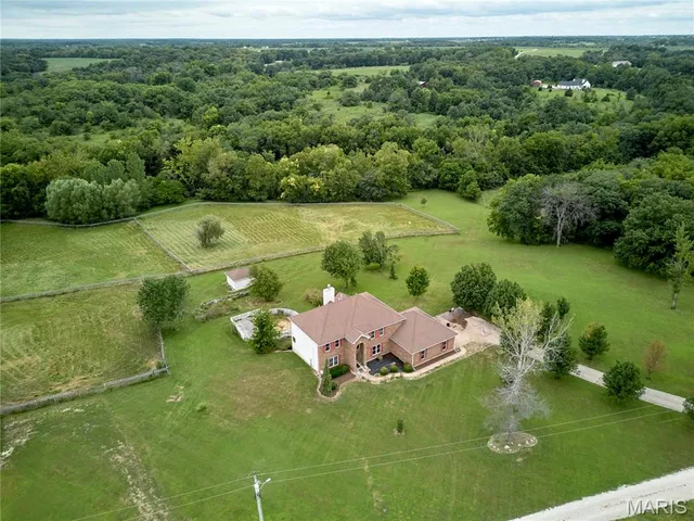 $649,900 | 51 Fox Hollow Lane, Eolia, MO 63344