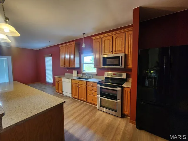 $649,900 | 51 Fox Hollow Lane, Eolia, MO 63344