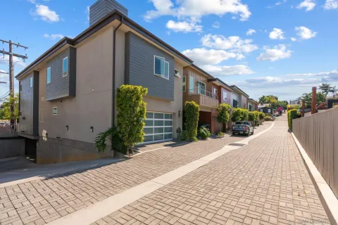 $2,350,000 | 107 Edgeburt Drive, Encinitas, CA 92024