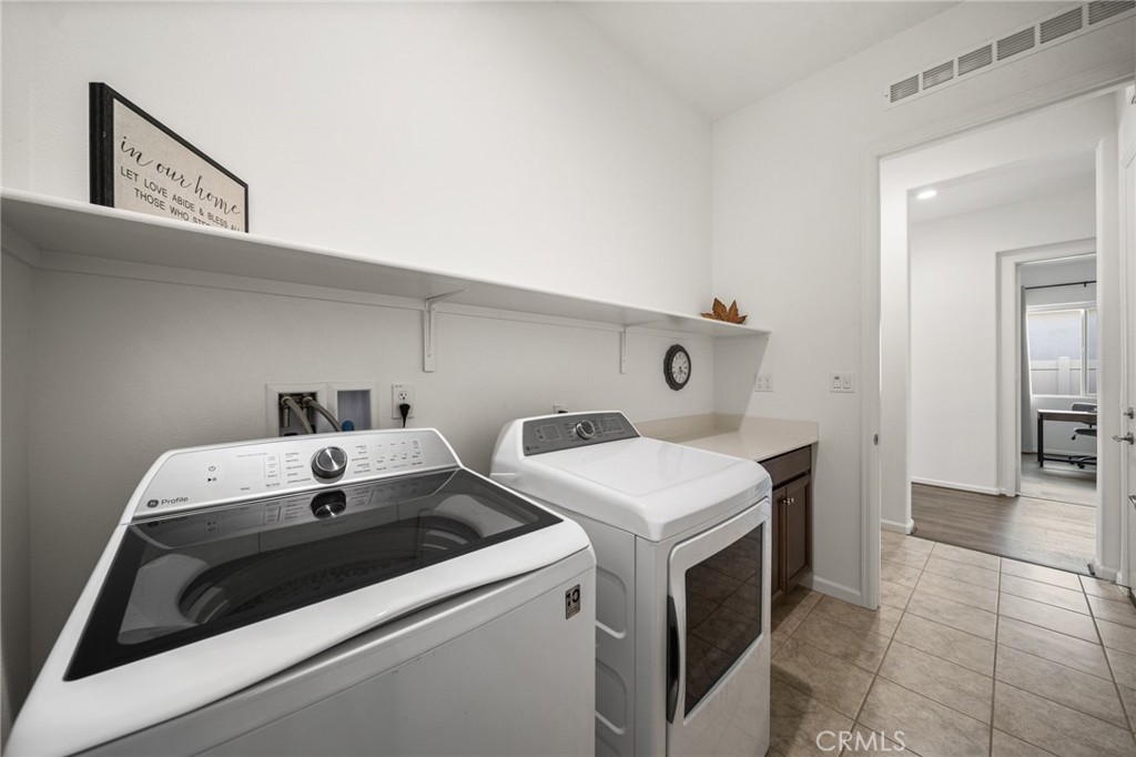 11855 Sagecrest Court Corona, CA 92883 - Photo 17 of 67