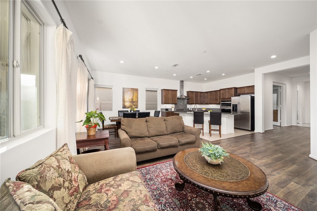 11855 Sagecrest Court Corona, CA 92883 - Photo 24 of 67