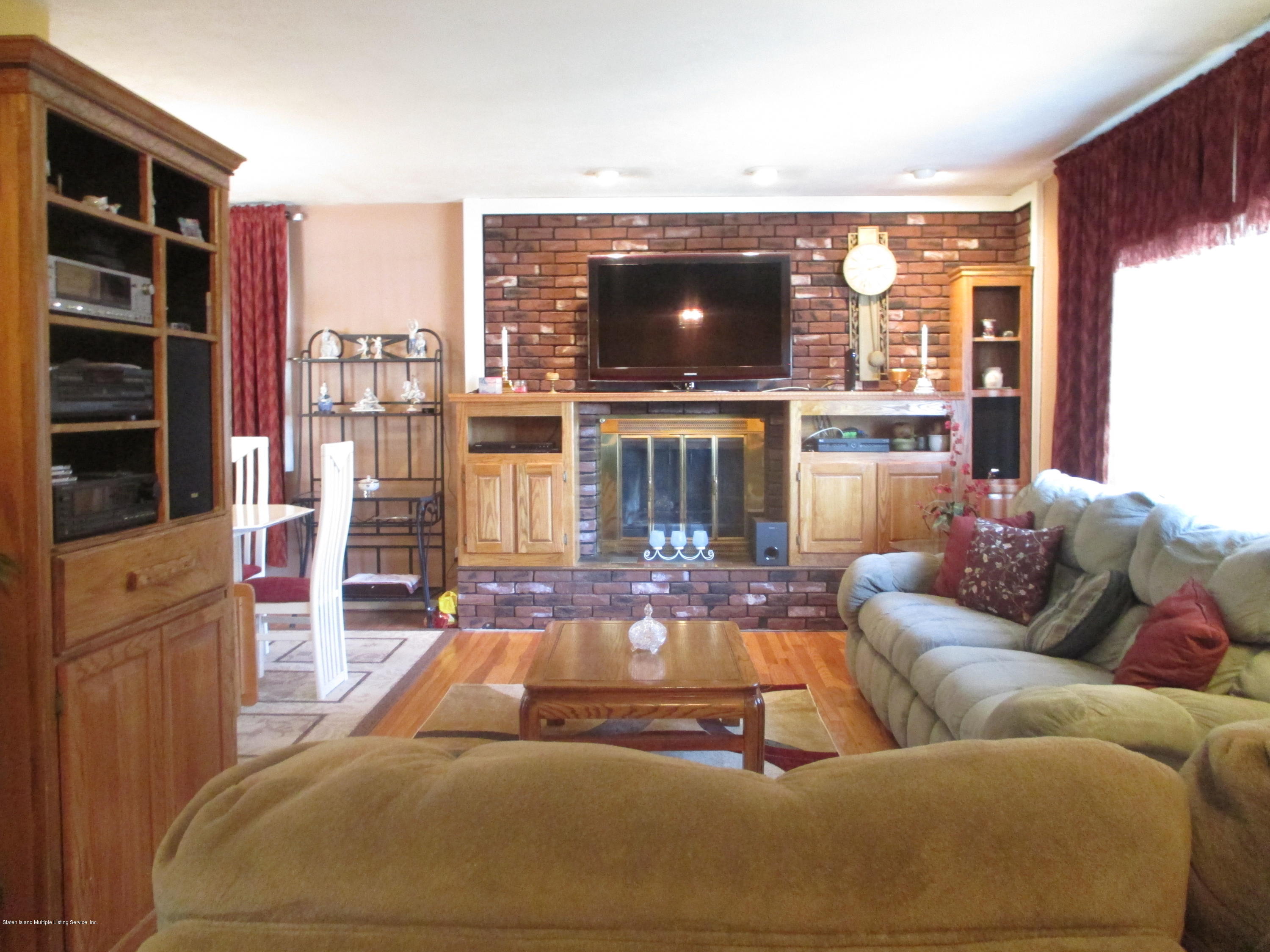 143 Rathbun Avenue Staten Island, NY 10312 - Photo 4 of 20 IMG_6816