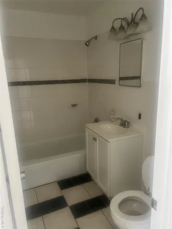 $2,400 | 14-11 Chandler Street | Far Rockaway