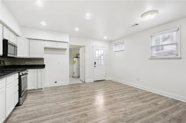 $2,150 | 3028 Lloyds Avenue, Chalmette, LA 70043