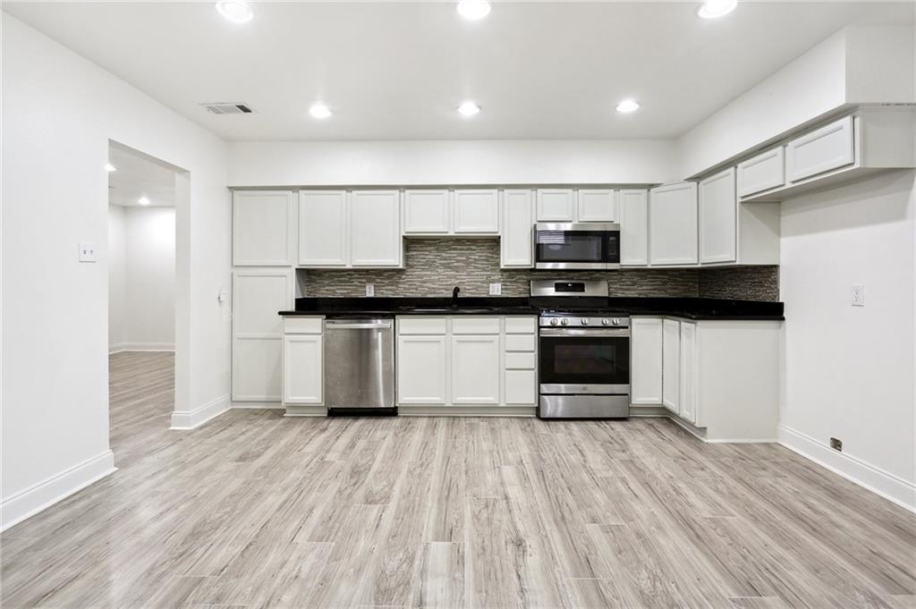 3028 Lloyds Avenue Chalmette, LA 70043 - Photo 5 of 12