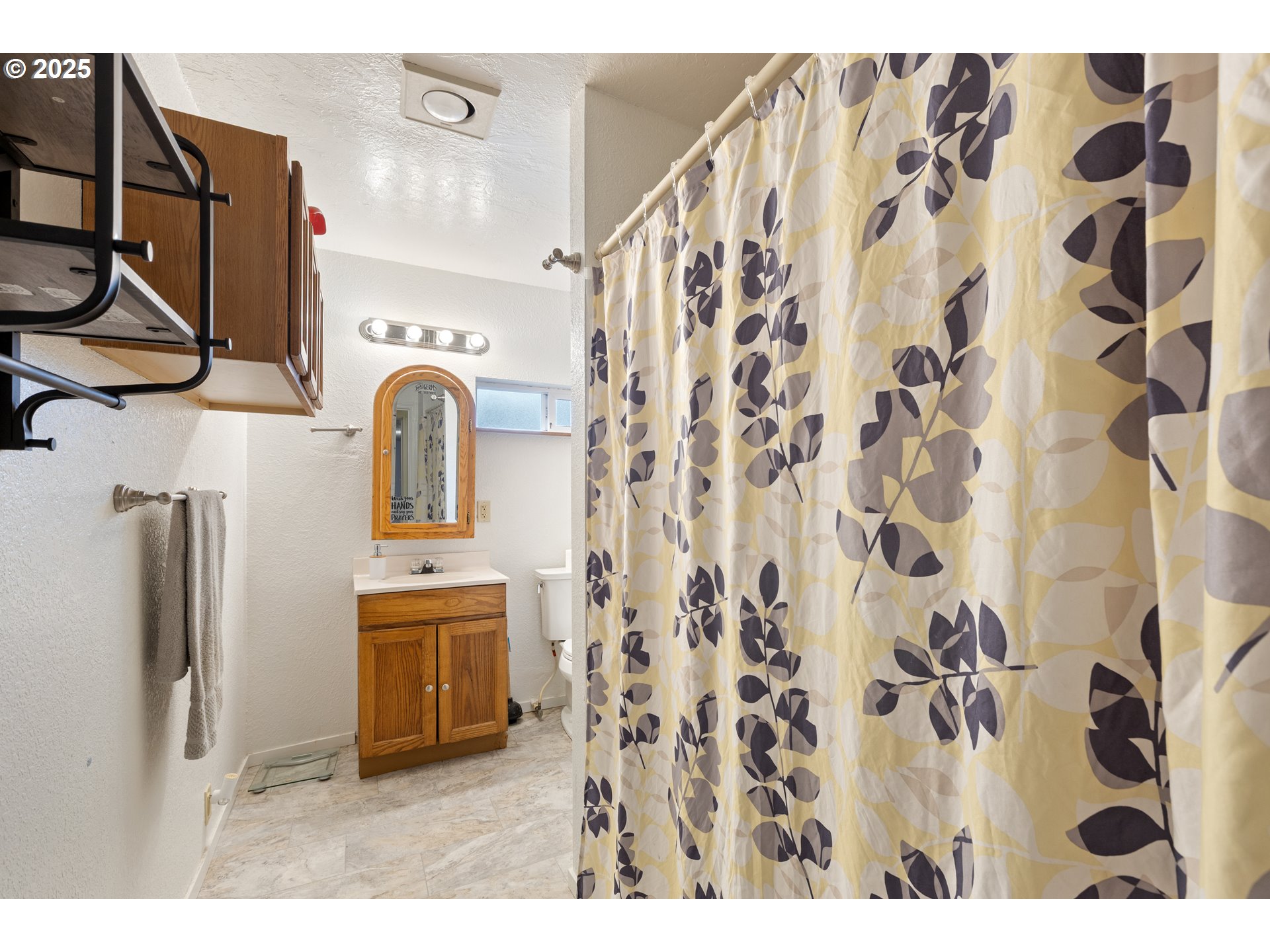 2414 Brockway Road Winston, OR 97496 - Photo 12 of 36