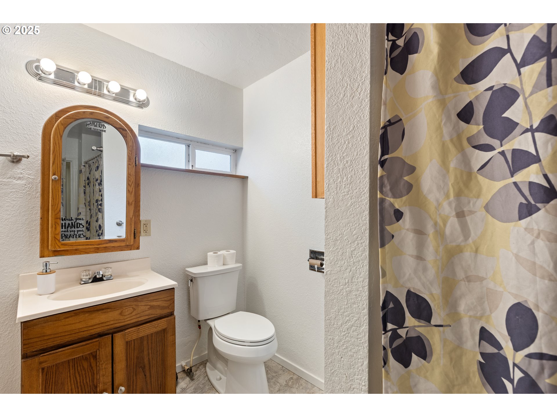 2414 Brockway Road Winston, OR 97496 - Photo 13 of 36