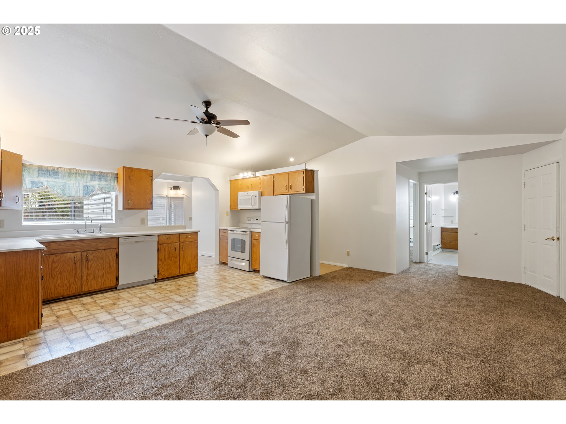 2414 Brockway Road Winston, OR 97496 - Photo 24 of 36