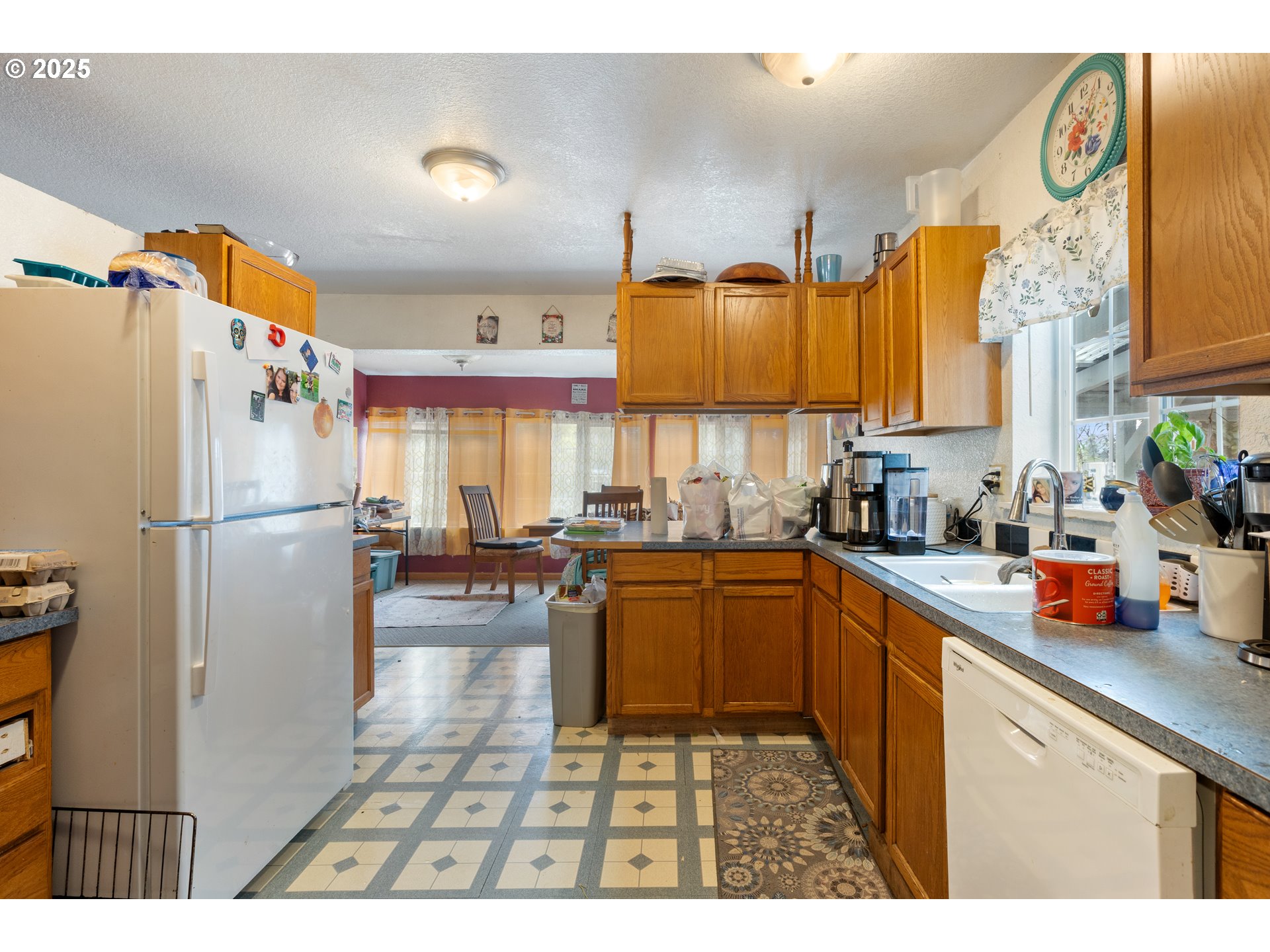 2414 Brockway Road Winston, OR 97496 - Photo 9 of 36