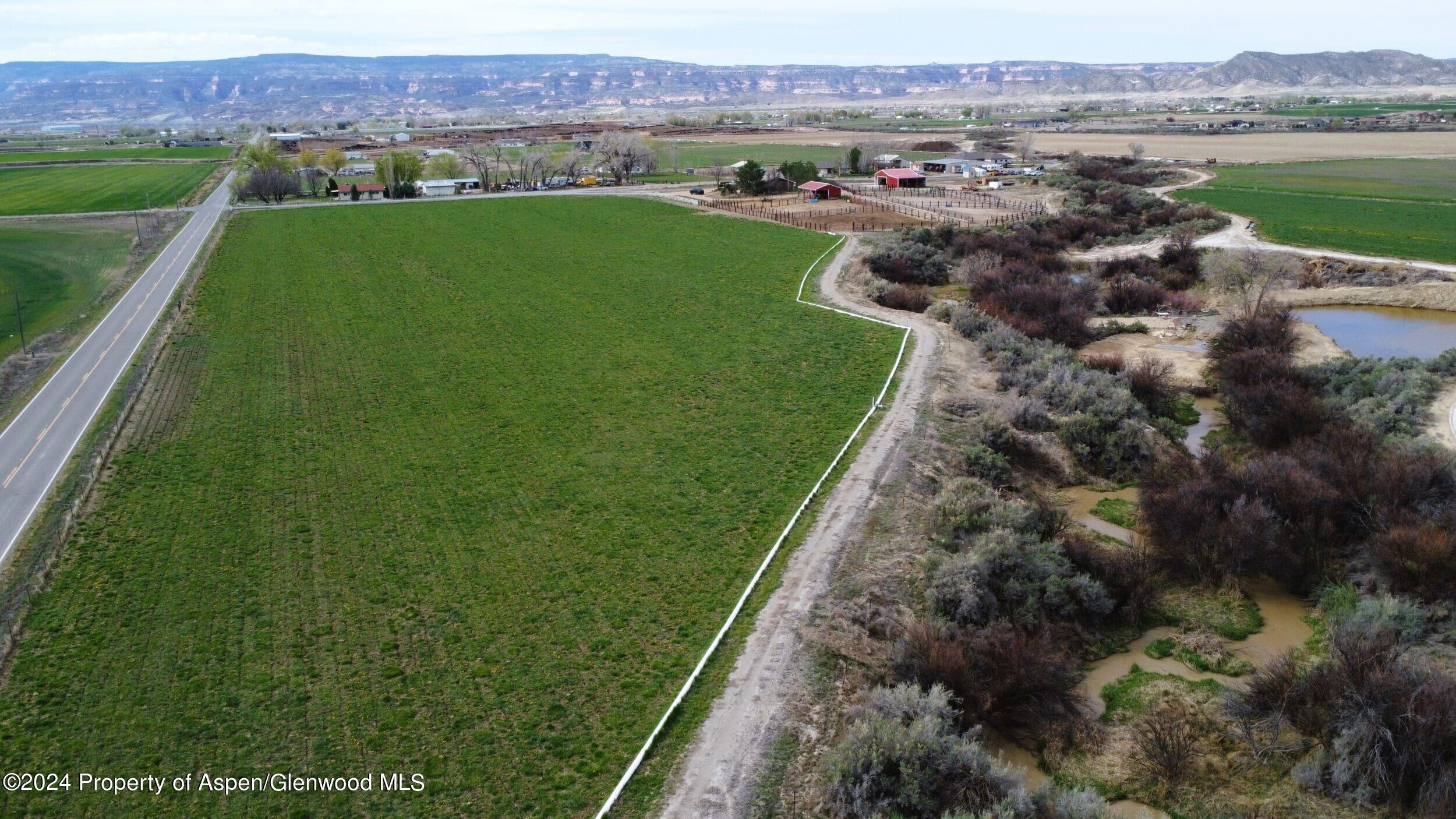 1501 14 Road Loma, CO 81524 - Photo 1 of 27 a view of a city