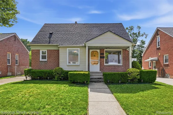$174,900 | 9951 Marion Street, Redford, MI 48239
