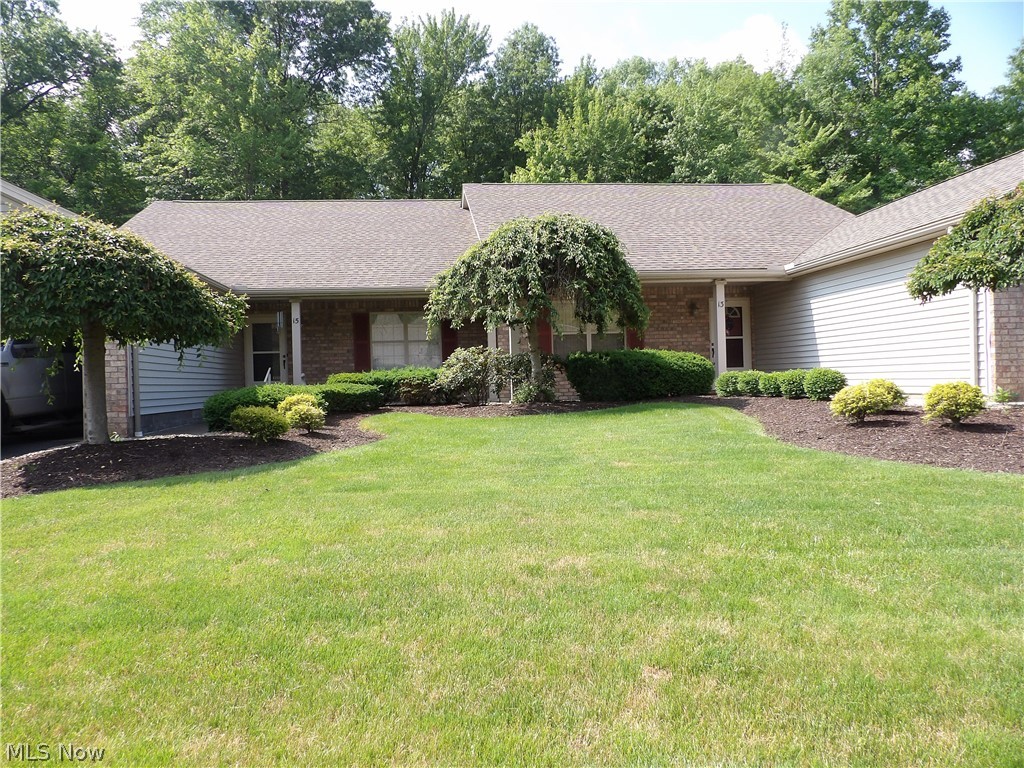 6695 Clingan Road, Unit 15 Youngstown, OH 44514 - Photo 4 of 19