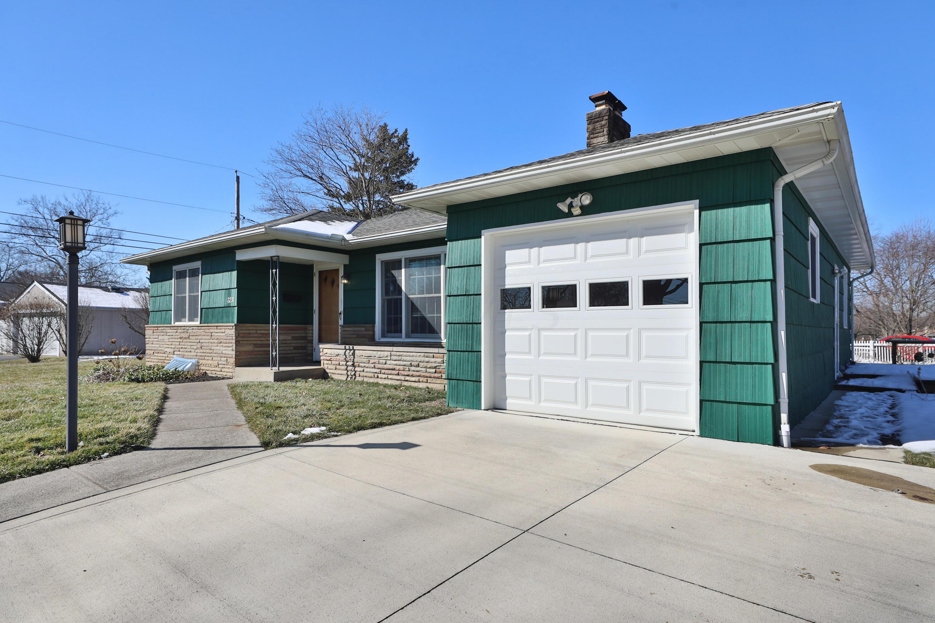 3231 Somerford Road Columbus, OH 43221 - Photo 30 of 35 Front