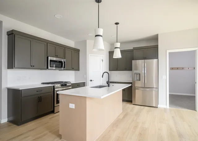 $589,900 | 520 Fox Den Drive, Oregon, WI 53575