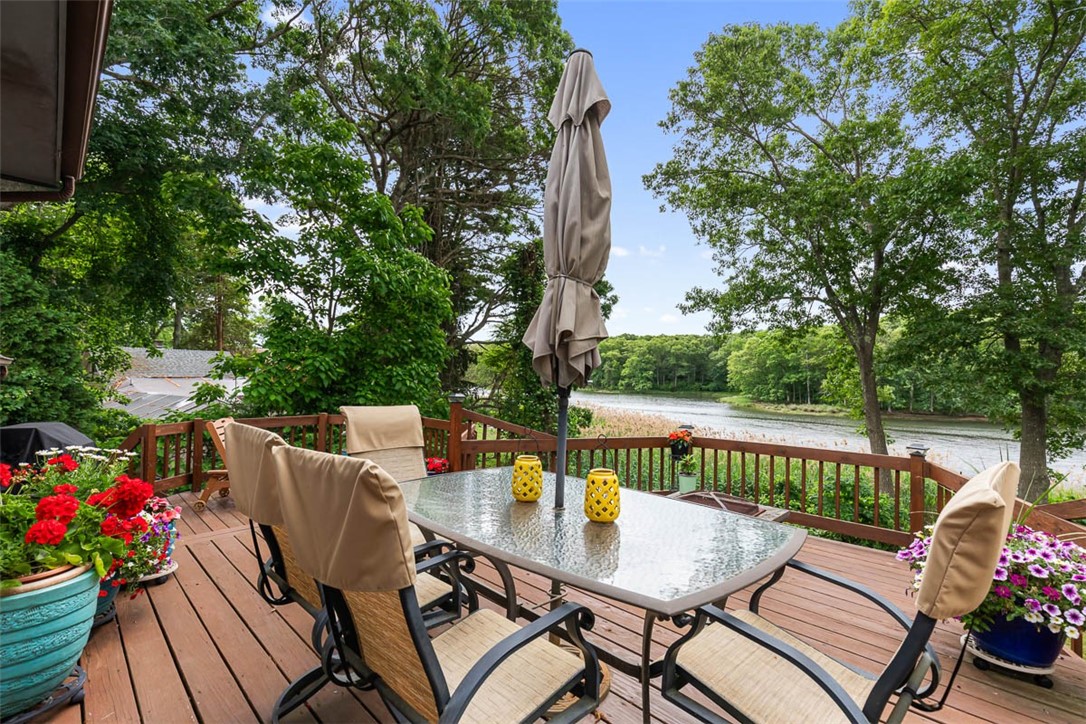 12 Silver Street Warwick, RI 02889 - Photo 26 of 50