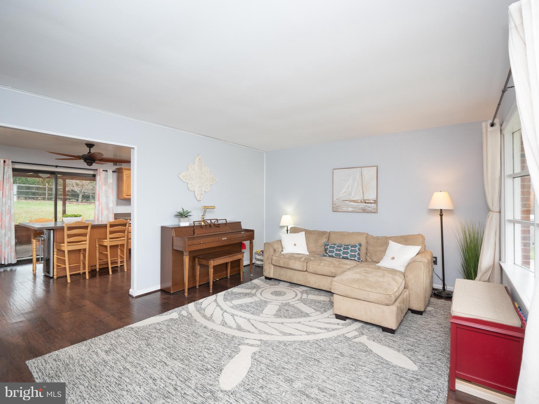 291 Deale Road Tracys Landing, MD 20779 - Photo 3 of 32 Living Room
