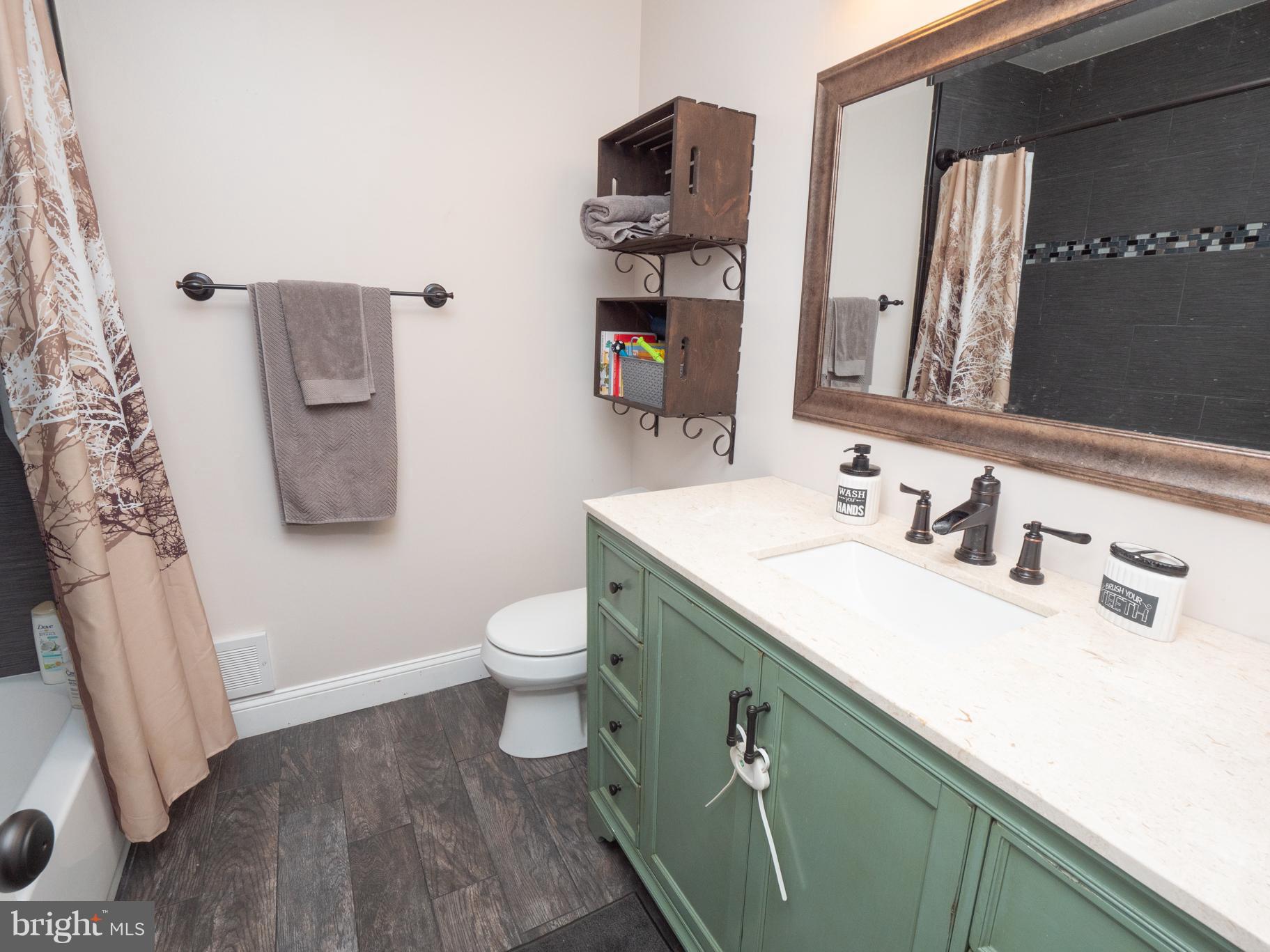 291 Deale Road Tracys Landing, MD 20779 - Photo 23 of 32 Bathroom