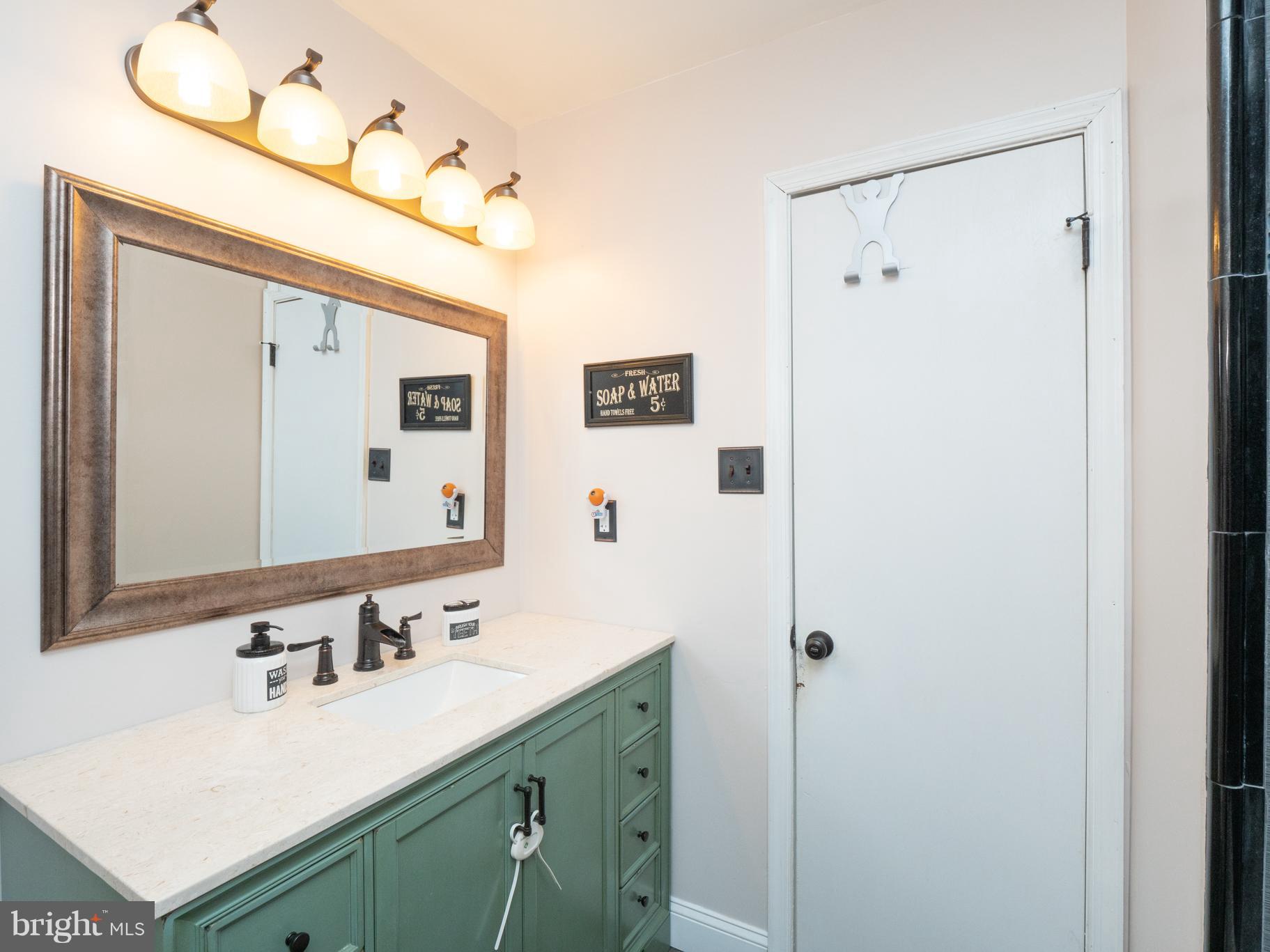 291 Deale Road Tracys Landing, MD 20779 - Photo 25 of 32 Bathroom