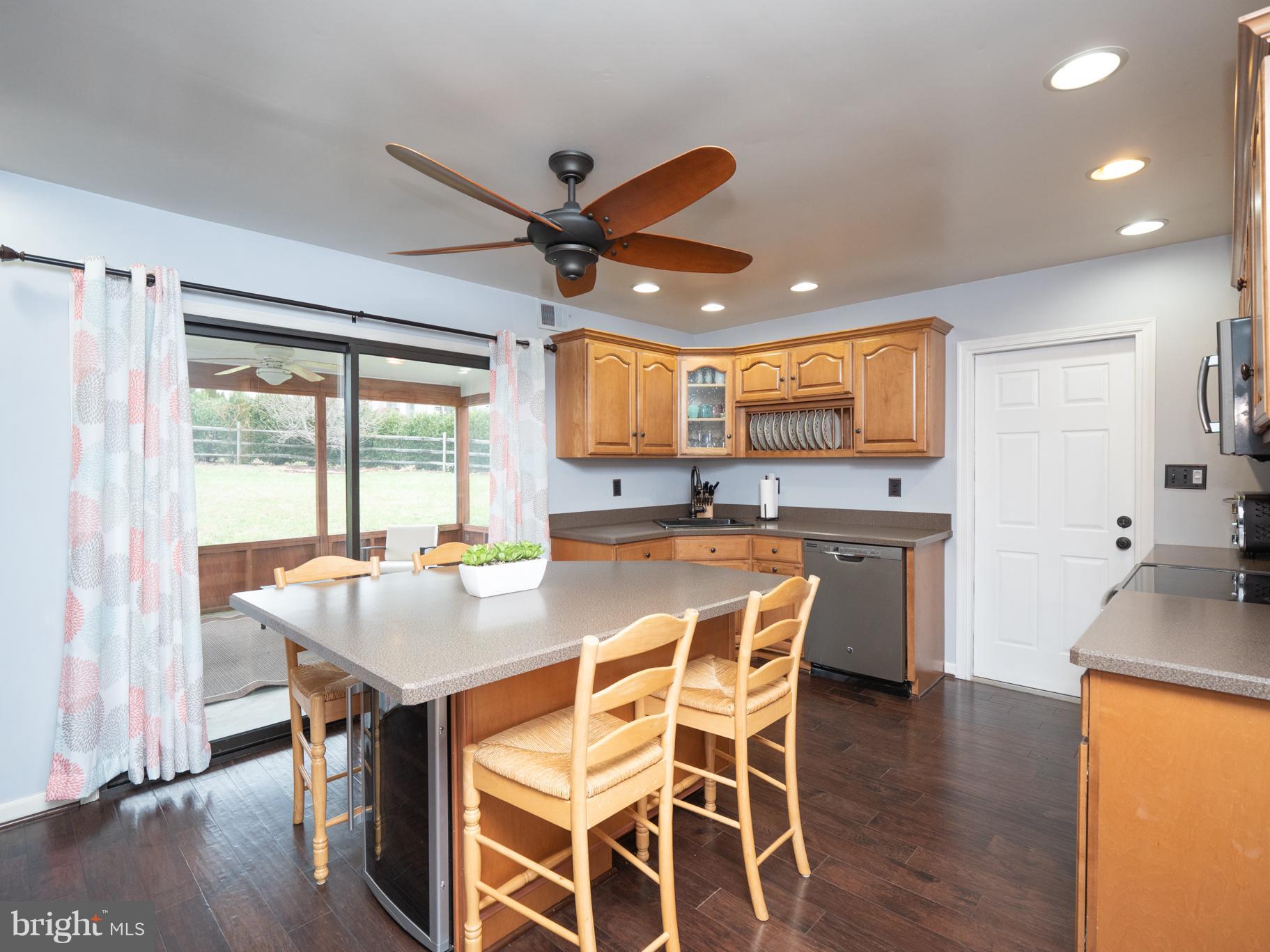 291 Deale Road Tracys Landing, MD 20779 - Photo 5 of 32 Kitchen