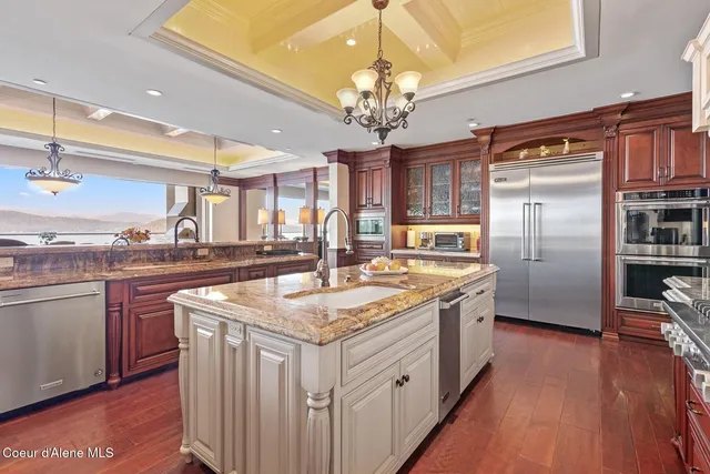 $5,750,000 | 2031 South Island Green Drive, Coeur D'Alene, ID 83814