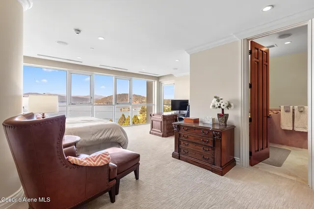 $5,750,000 | 2031 South Island Green Drive, Coeur D'Alene, ID 83814