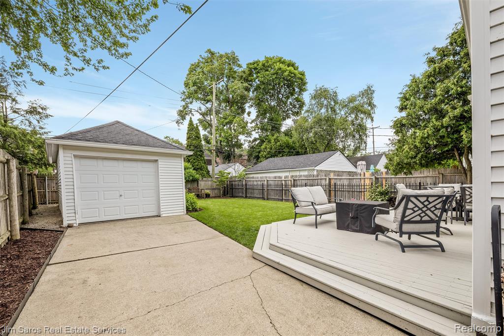 219 McMillan Road Grosse Pointe Farms, MI 48236 - Photo 20 of 25