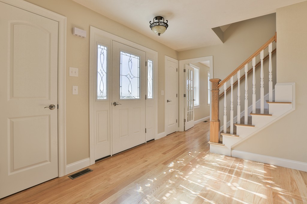 8 Quail Ridge Road Merrimac, MA 01860 - Photo 3 of 30