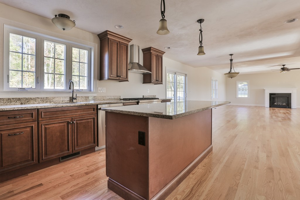 8 Quail Ridge Road Merrimac, MA 01860 - Photo 8 of 30