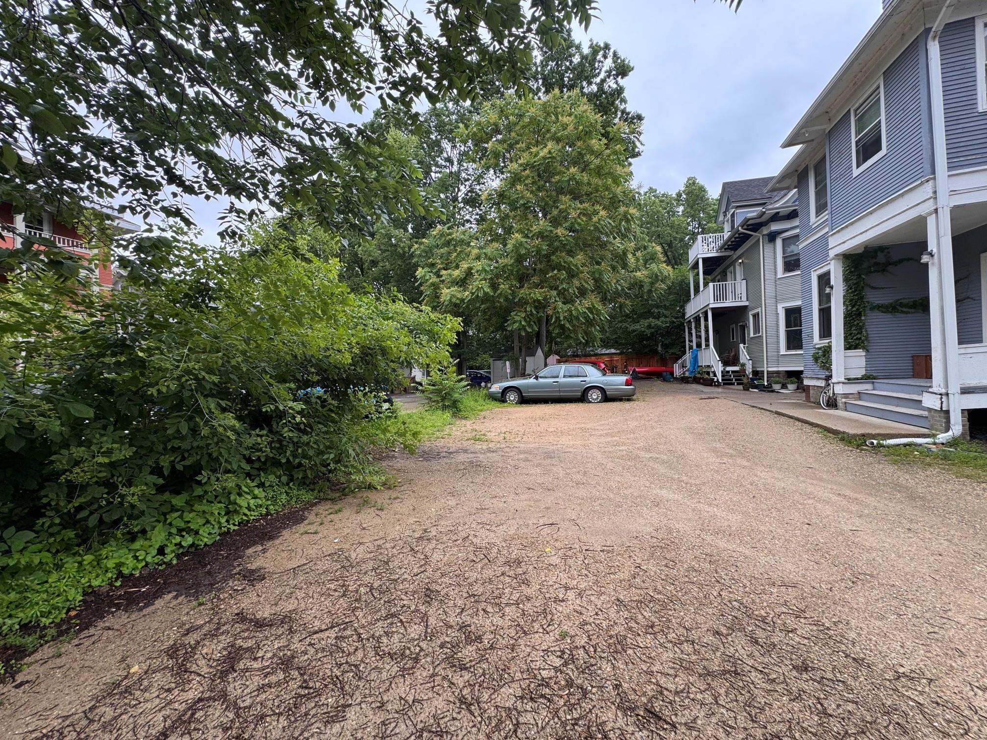 932 Spaight Street Madison, WI 53703 - Photo 10 of 29